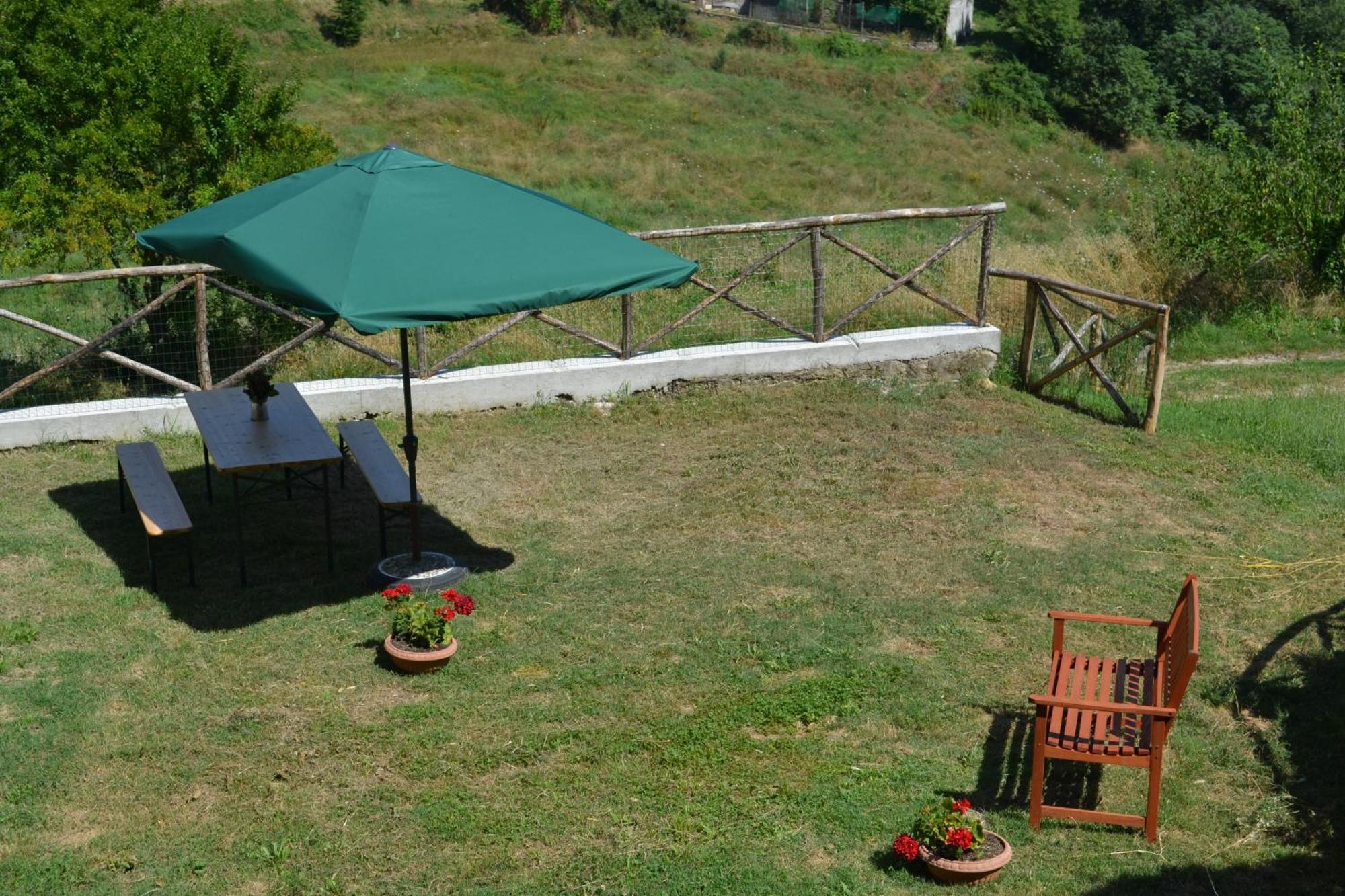 Appartamento La Chiusa Monticiano Exteriör bild